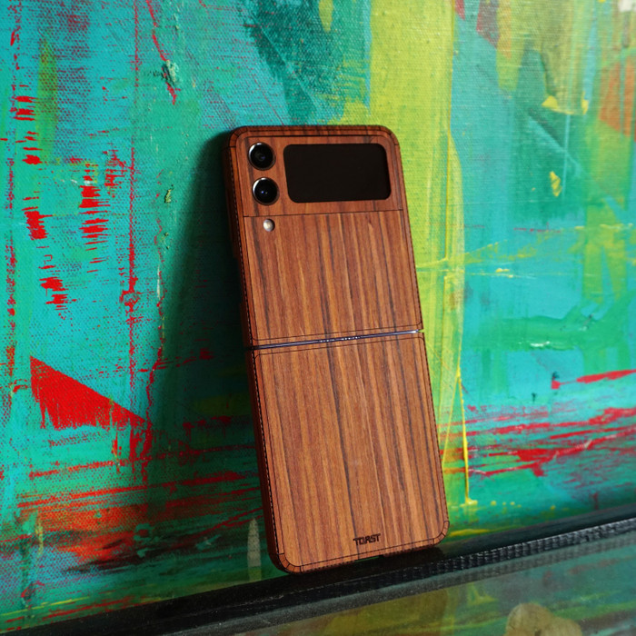 Real Wood Galaxy Z Flip4 Covers, Toast