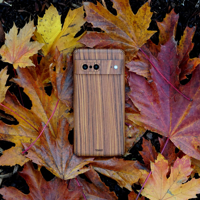 Real wood cover for Pixel 7 / 7 Pro, Toast
