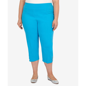 Plus Size Tropical Vibes Solid Capri Pants