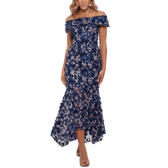 3D-Floral Off-The-Shoulder Gown