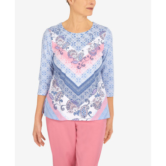 Women's Scroll Chevron 3/4 Sleeve Top