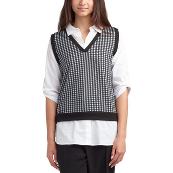 Juniors' Houndstooth Sweater Vest