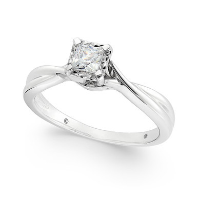 Diamond Princess Solitaire Ring (1/3 ct. t.w.) in 14k White Gold