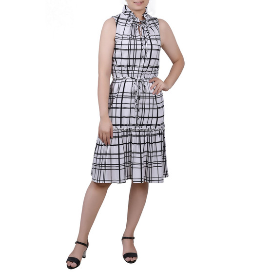 Petite Size Sleeveless Tiered Dress