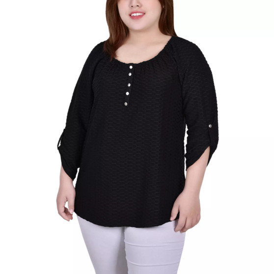 Plus Size 3/4 Sleeve Honeycomb Henley Top