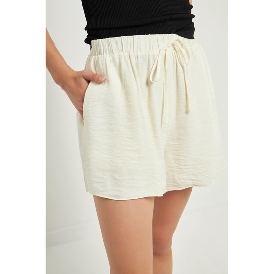 Women's Oversized Linen Shorts