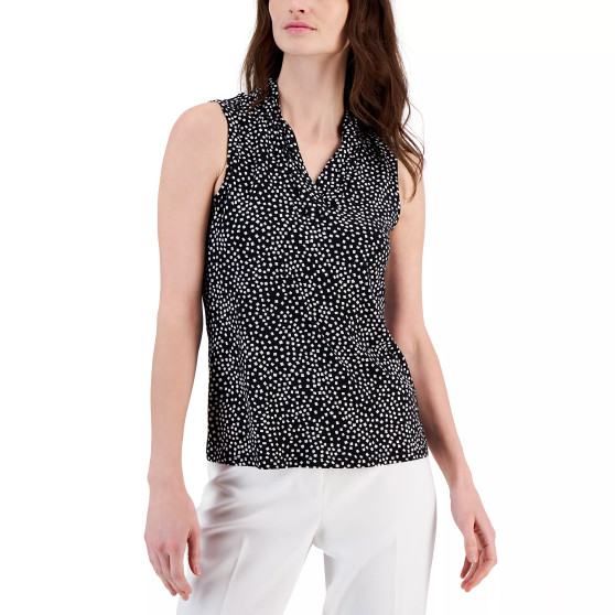 Women's Printed Triple-Pleat V-Neck Top