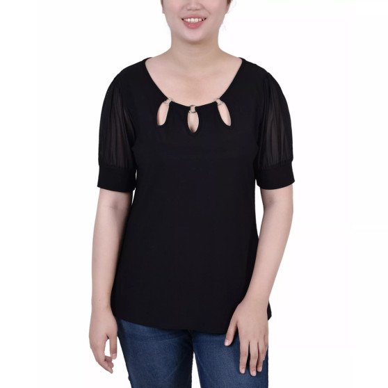 Petite Short Sleeve Three-Ring Top