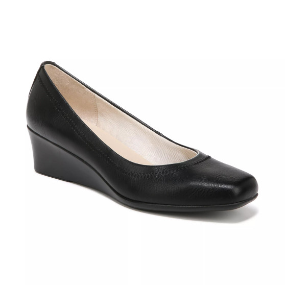Groovy Wedge Pumps
