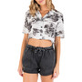Juniors' Printed Beach Walk Cropped Camp Shirt