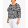 Plus Size Classic Floral Jacquard Butterfly Knit Top with Necklace