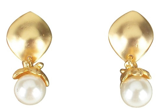 Gold and Pearl Drop Earrings Gold and Pearl Drop Earrings