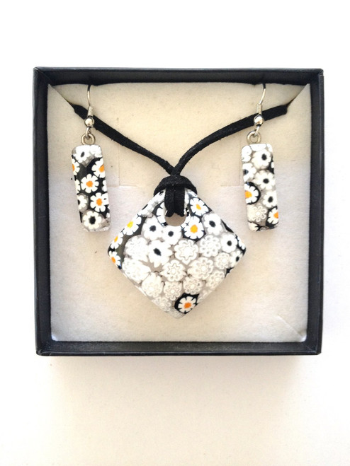 Black White Flowers Murano Glass Necklace & Earrings Jewelry Set SKU 9MG