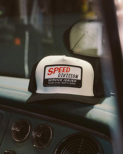 Service Issue Trucker - Blk/Wht