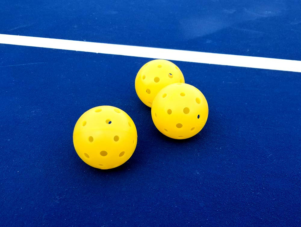 Tourna Strike Pickleballs - Thumbnail 4