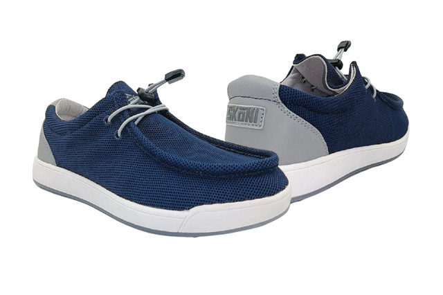 SKONI Men's V1 Spikeless | Slip On | Lightweight | Golf Shoe (Navy)