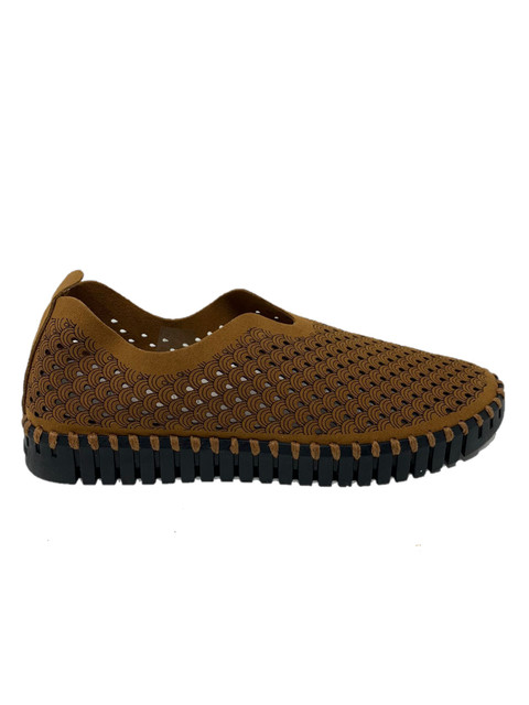 ILSE JACOBSEN HORNBAEK Women's Tulip 3575 Flat | Slip-On | Low-Top (Size 10, Cashew)