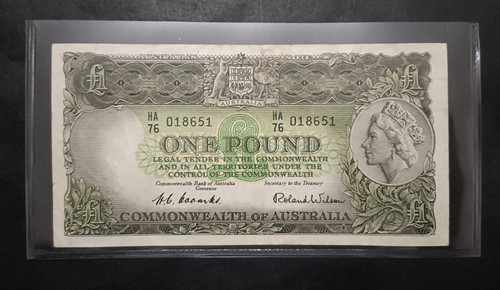 1953 One Pound Banknote. Coombs - Wilson R33. HA76 018651