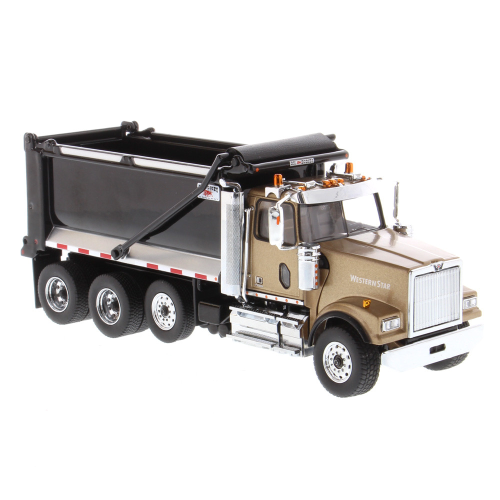 Diecast Masters Western Star 4900 SF Tandem with Pusher Axle 1:50