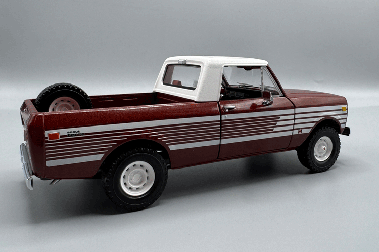 First Gear International Scout Terra Pickup 1979 Tahitian Red 1/25 40-3180