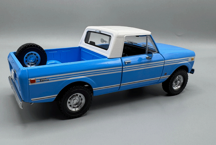 First Gear International Scout Terra Pickup 1979 Lexington Blue 1/25  40-3181