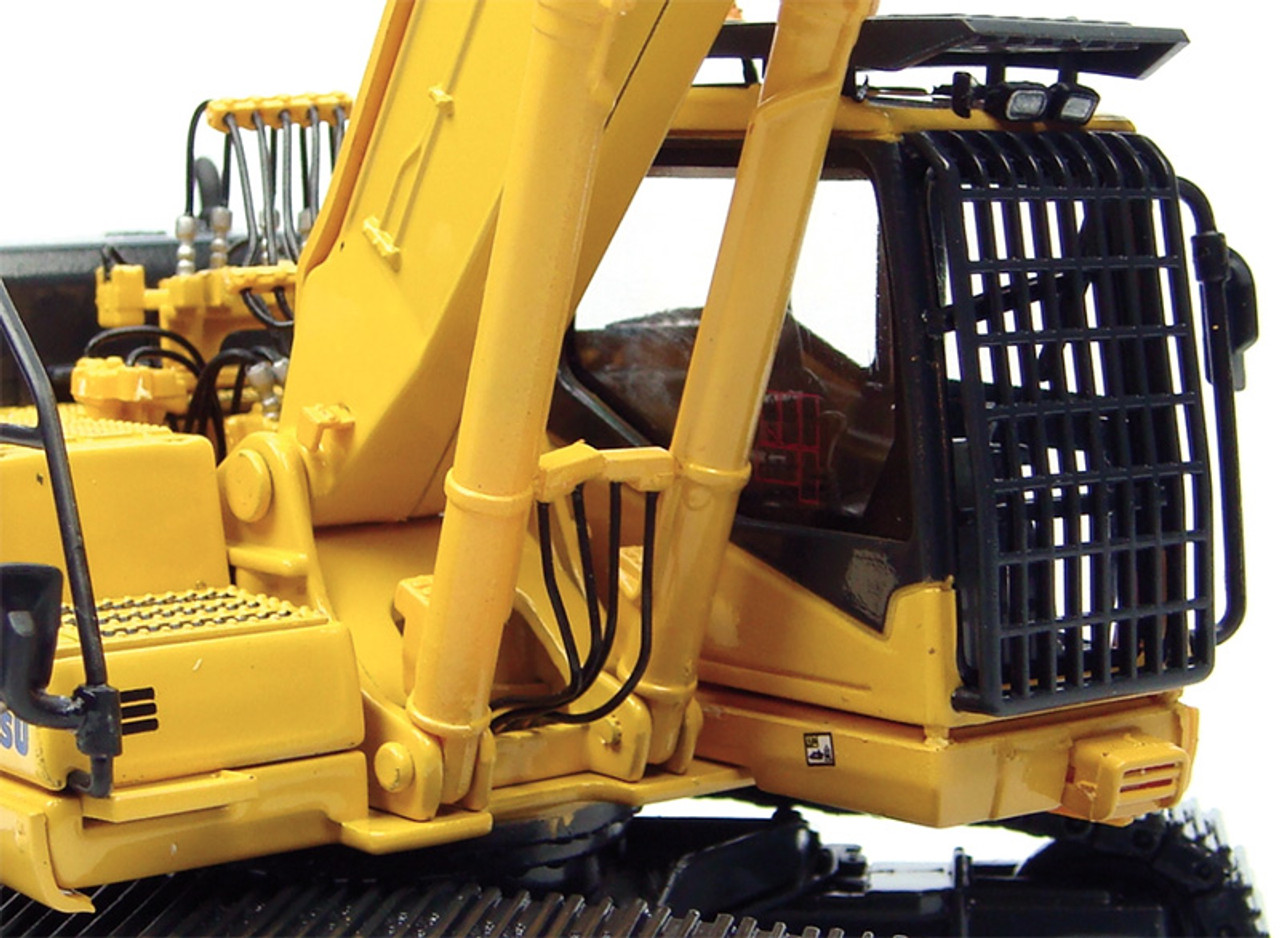 First Gear Komatsu PC450LC Excavator 1/50 scale UH8004 50