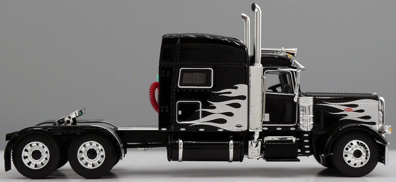First Gear Peterbilt 389 Mid Roof Sleeper / Brenner Asphalt Tank