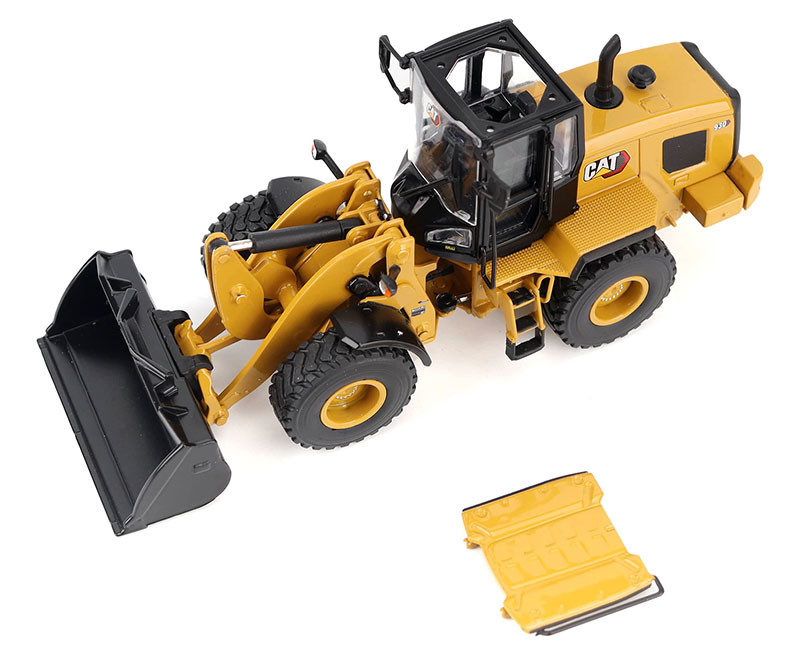 Diecast Masters Caterpillar 930 Wheel Loader - High Line Series 1/50 Scale  85779