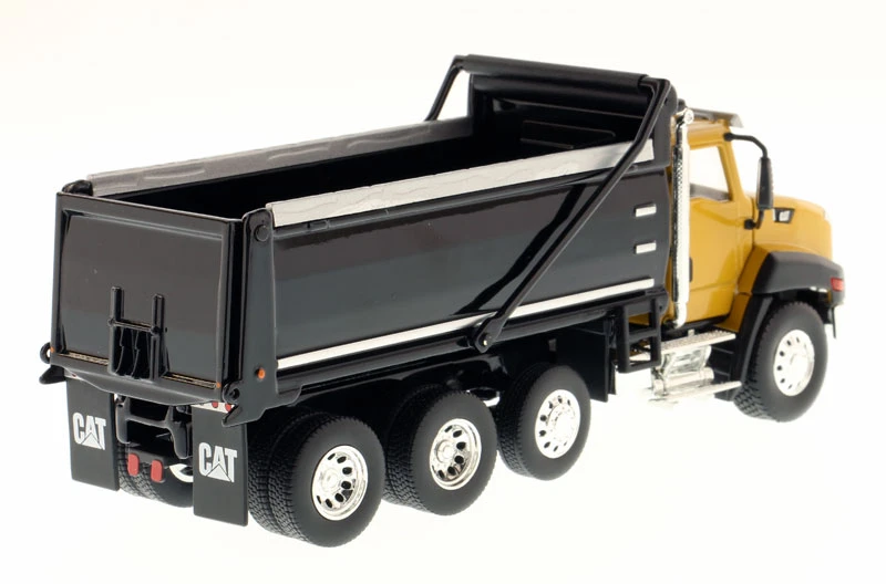 Diecast Masters Caterpillar CT660 Dump Truck 1/50 85290