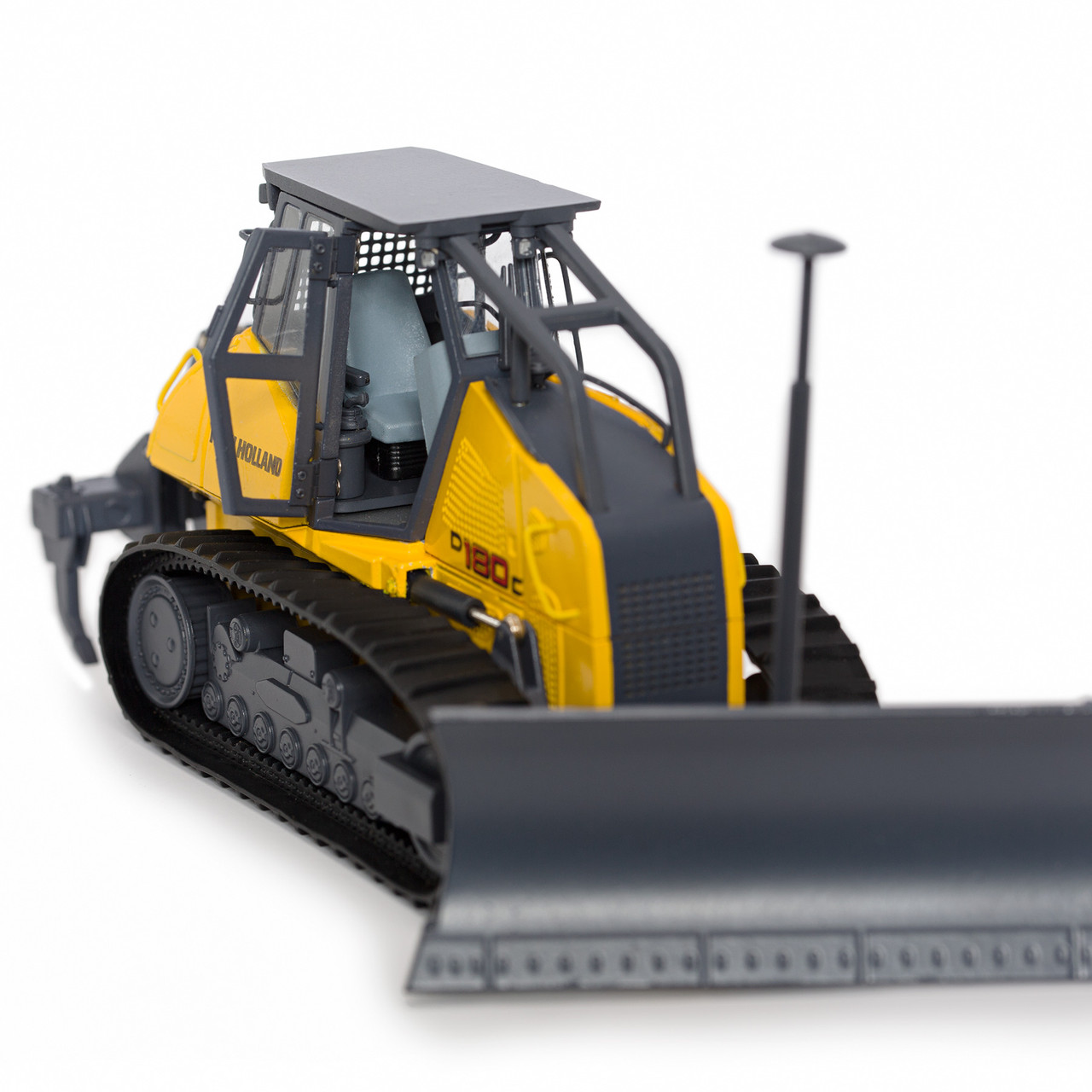 Motorart New Holland D180C Dozer Track-Type Tractor MA-13786 1/50