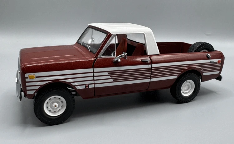 First Gear International Scout Terra Pickup 1979 Tahitian Red and Blue BUNDLE 1/25