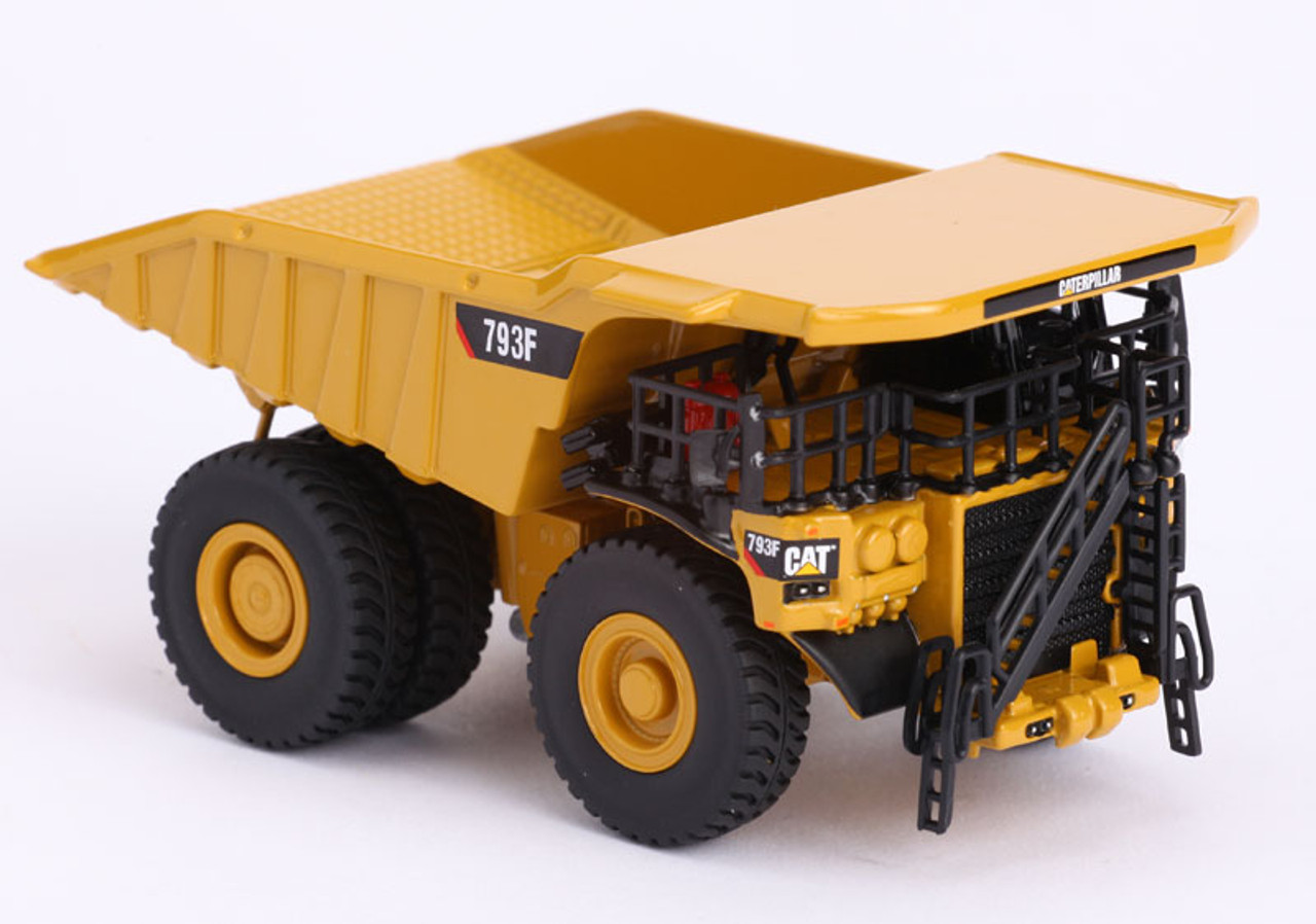 Diecast Masters Caterpillar 793F Mining Truck 1/125 85518