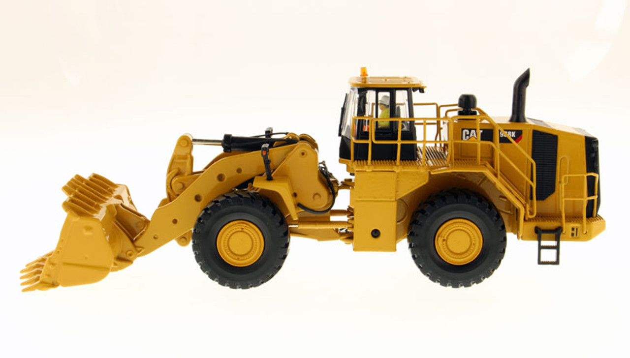 Diecast Masters Caterpillar 988K Wheel Loader 1/50 85901