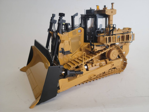 CCM Caterpillar  D9 Dozer SU-Blade w/ Single-Shank Ripper 1/24 Die-cast