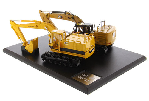 Diecast Masters Caterpillar 323 GX Hydraulic Excavator - Next