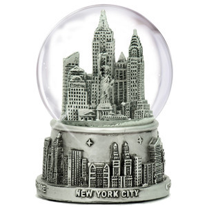 NEW YORK CITY SKYLINE SNOW GLOBE 3.5 INCHES