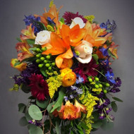 Late Summer Wedding Flowers in Vermont Barn Venues