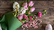 Spring-Inspired Floral Arrangements for Your Easter Table Centerpiece