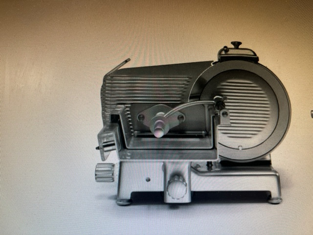 • 14” Knife/Heavy-Duty Straight-Feed Fresh Meat Slicer