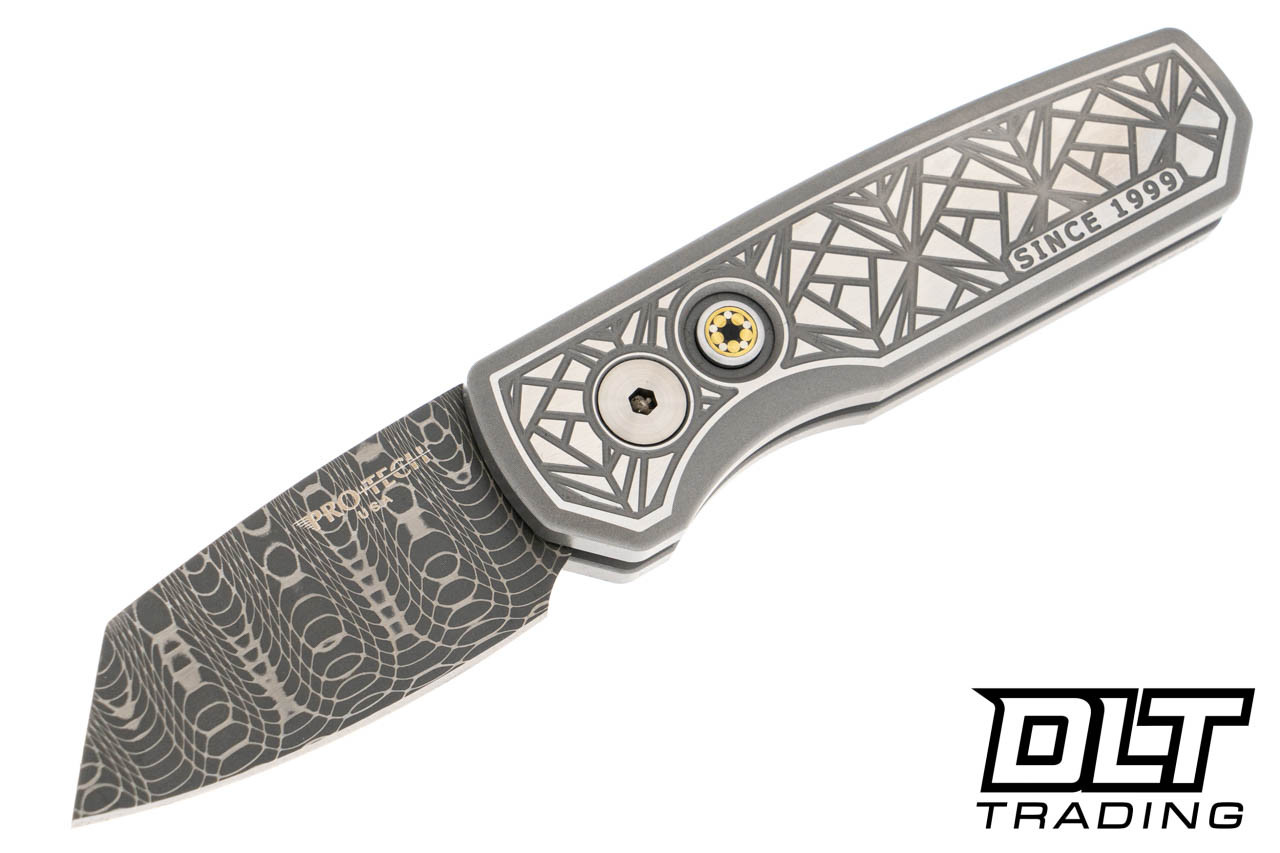 Pro-Tech Runt 5 - Nexus Textured Stainless Steel Handle - Vegas