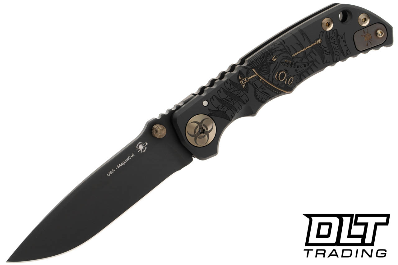 Spartan Blades Harsey Folder - Black & Gold Plague Doctor - Black