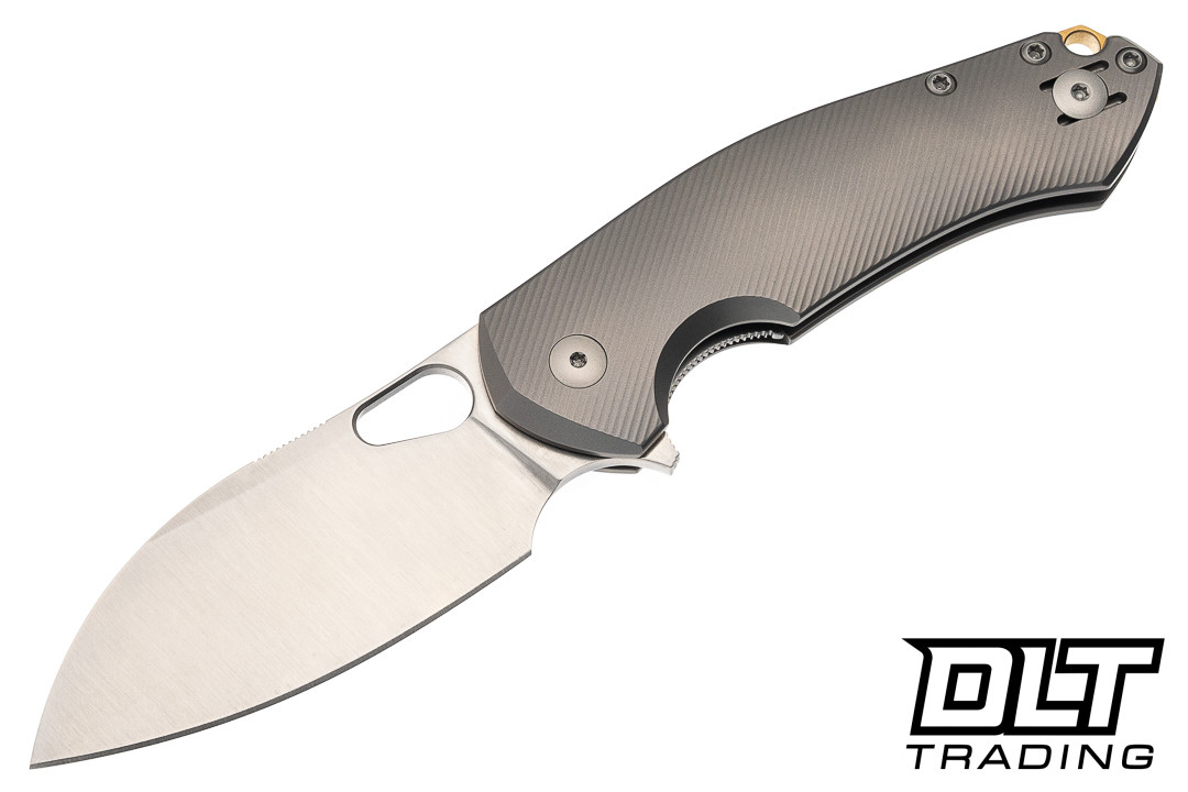 GiantMouse ACE Biblio XL - Satin MagnaCut Blade - Textured