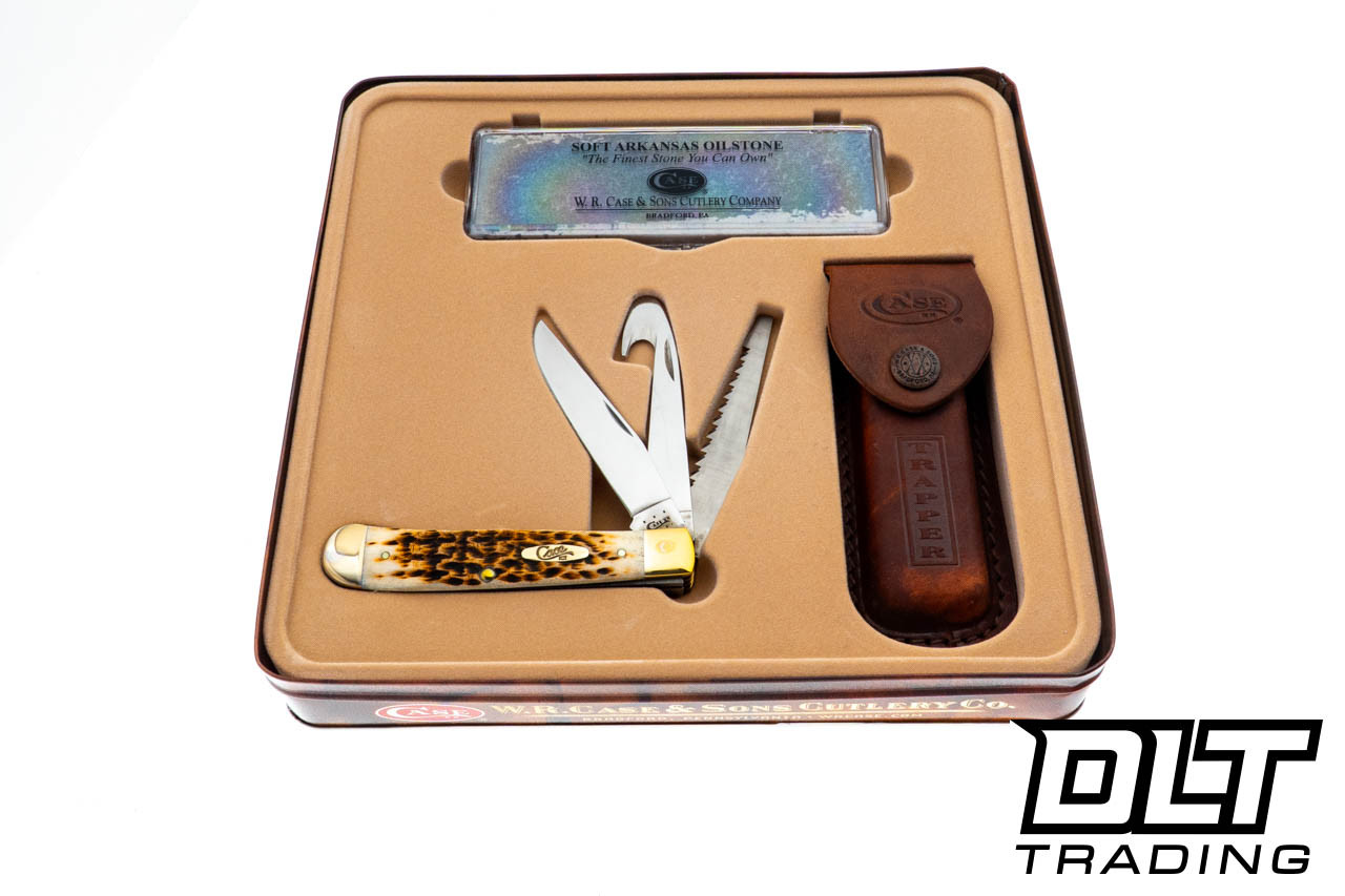 小物 HUNTING WORLD Case Hunter Trapper with Gut Hook Gift Tin - Jigged Bone - DLT Trading