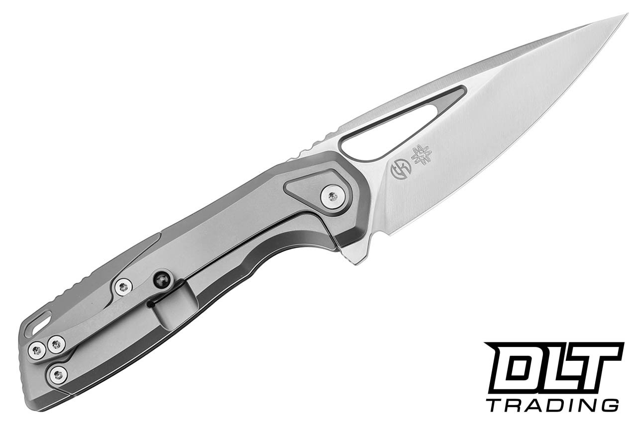 Vanguard StarRunner M390 - Gray Titanium - DLT Trading