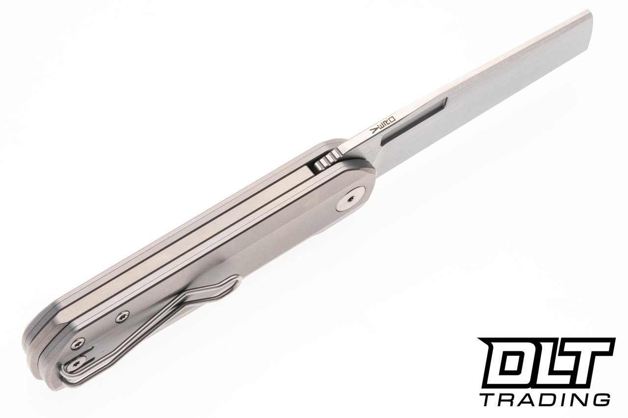 Vero Engineering Avid 2 - Titanium - Hand Satin S45VN Blade - DLT