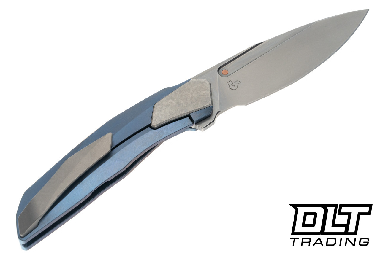 Poikilo Blade VK Flow S1 - Blue Ano Titanium Handle - Silver Inlay