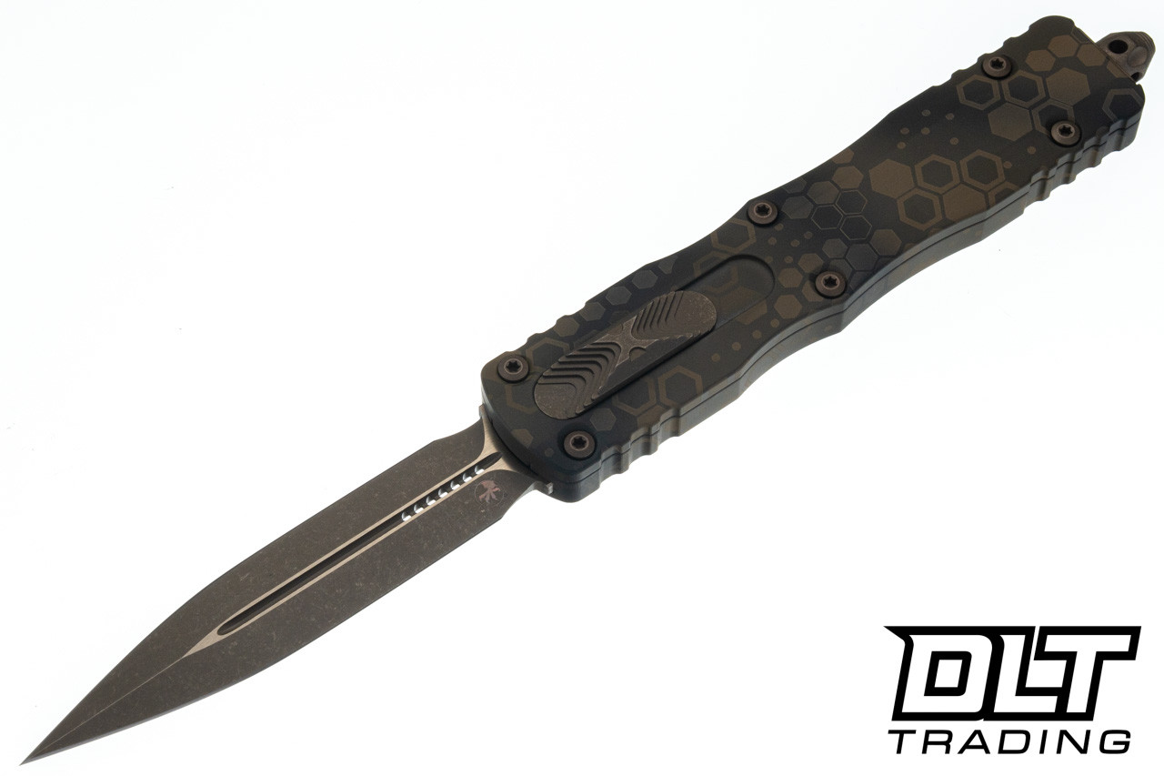 Microtech Dirac Delta D/E - Badlands Hex Camo Handle - Bronzed