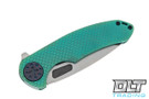 Curtiss F3 Large Flipper - Spanto MagnaCut - SPM Milling - Green Stonewash Titanium - Dark Blue Hardware