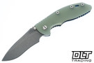 Hinderer 3.5" XM-18 Non Flipper Recurve MagnaCut - Battle Blue Anodized Titanium - Working Finish Blade - Translucent Green G-10