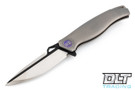 We Knife 606C - Plain Hande - Two Tone Blade